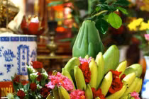 Bài trí bàn thờ gia tiên ngày Tết thế nào cho đúng?