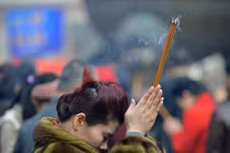 Những lưu ý không thể bỏ qua khi đến chùa thắp hương