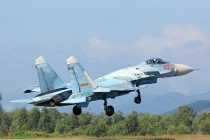 Dân mạng Trung Quốc phản pháo tờ Sina chê Su-27 Việt Nam