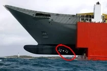 Vì sao tàu chiến hiện đại luôn có mũi to và dài?