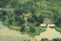 Điều khó hiểu về huyệt đất kết và vận khí triều Nguyễn