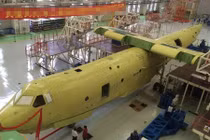 Lộ quá trình lắp ráp thủy phi cơ lớn nhất thế giới