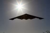 Ảnh QS ấn tượng tuần: “Bóng ma” đổ bộ vào châu Âu