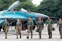Bất ngờ phi đội máy bay Không quân Myanmar 