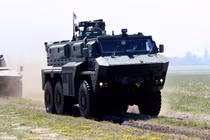 Nhận mặt xe bọc thép kháng mìn đỉnh nhất thế giới