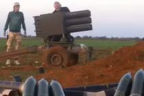 Xem quân nổi dậy Syria nã pháo phản lực 12 nòng