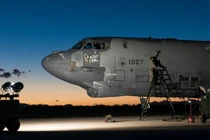 Hành trình hồi sinh “pháo đài bay” B-52 từ nghĩa địa