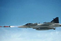 Bất ngờ sức mạnh tiêm kích mini JAS-39 Gripen F