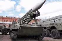 Khám phá một phần kho vũ khí “khủng” của Liên Xô (2)