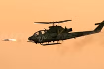 Sức mạnh trực thăng AH-1F sắp tham gia đánh IS