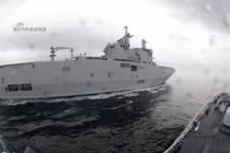 Tàu đổ bộ Mistral tập trận với Hải quân Trung Quốc