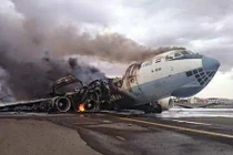 Thảm thương máy bay vận tải khổng lồ Il-76TD của Yemen
