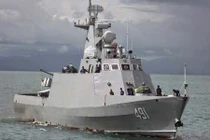 Thán phục tàu chiến tàng hình Myanmar tự đóng