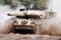 Nhận diện các đối thủ sừng sỏ của siêu tăng T-14 Armata