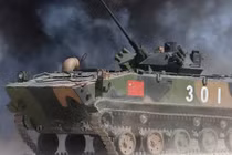 Cận cảnh xe chiến đấu nhảy dù nguy hiểm của Trung Quốc