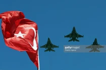 Thổ Nhĩ Kỳ duyệt binh hoành tráng mừng Ngày Chiến thắng