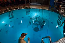 Bên trong thủ phủ tàu ngầm của thế giới có gì?