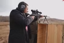 Xem “sát thủ bắn tỉa” SVDM thể hiện sức mạnh
