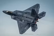 Nước CH thuộc Liên Xô cũ mê mẩn siêu cơ F-22