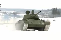 Vất vả khởi động xe tăng hạng trung T-44 Liên Xô
