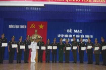 45 sĩ quan Quân đội Campuchia tập huấn xong ở Việt Nam