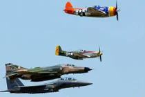 Điều kỳ thú trong thế giới máy bay tiêm kích