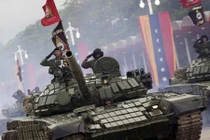 Quân đội Venezuela duyệt binh khoe vũ khí hiện đại