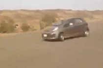 Clip: ôtô drift lao xuống vực