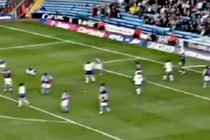 Những tình huống hài hước nhất trong bóng đá