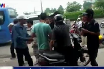 Cận cảnh “chợ” ma túy ở cầu vượt An Sương