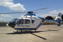 Khiếp vía trực thăng phát nổ kinh hoàng giữa phố