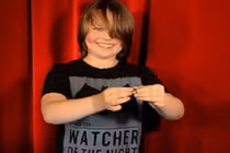 Sửng sốt trước màn ảo thuật đại tài của cậu bé 10 tuổi