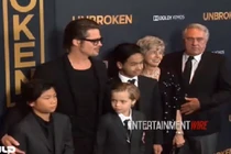 Pax Thiên diện vest lịch lãm trên thảm đỏ