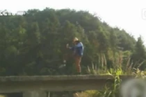 Đã mắt xem anh nông dân nhảy kiểu Michael Jackson