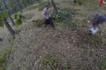 Clip: Kinh hãi “xác sống” xuất hiện trong rừng