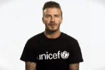 "Đau tim" chứng kiến David Beckham thâm nhập vùng dịch Ebola