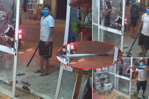 Video: Côn đồ bịt khẩu trang cầm gậy đập phá nhà dân bên đường