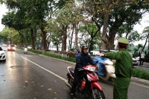 Điểm danh những trường hợp bị phạt không đeo khẩu trang mùa dịch COVID-19