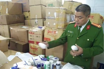Triệt phá đường dây sản xuất hơn 2 tấn tân dược giả