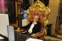 Video Đường ‘Nhuệ’ cùng hơn 40 đàn em, dí súng dọa giết thầy bói