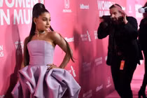 Mark Zuckerberg bí mật chơi TikTok theo dõi người nổi tiếng