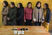 “Quý bà”, “quý cô” cầm đầu đường dây lô đề thu 200 triệu/ngày