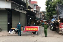 11 nghìn người dân 1 thôn ở Mê Linh được cách ly COVID-19 như thế nào?