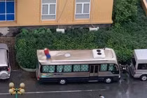 Phát hiện lá thư tuyệt mệnh của người đàn ông tử vong trên nóc xe khách