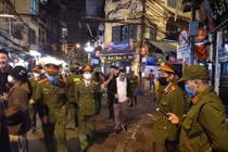 Hoàn thành cách ly 17 người nghi nhiễm Covid-19 ở quận Hoàn Kiếm