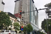 Hà Nội: Phong tỏa đường Trần Phú, phá dỡ tầng 17 và 18 nhà 8B Lê Trực