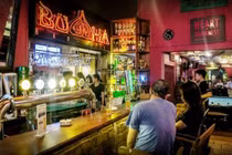 Vì sao 2 nam bệnh nhân mắc COVID-19 ở ổ dịch Buddha Bar tái nhiễm trở lại?