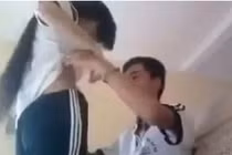 Vào WC sàm sỡ nữ sinh tiểu học: Loạt dê xồm biến thái