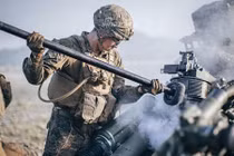 Uy lực khẩu pháo M777 Mỹ vừa khai hỏa sát Biển Đông