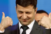 Tổng thống Ukraine vừa đắc cử đe dọa tấn công nơi không ngờ